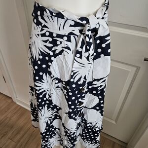 Ann Taylor Navy and White Patterned Sarong